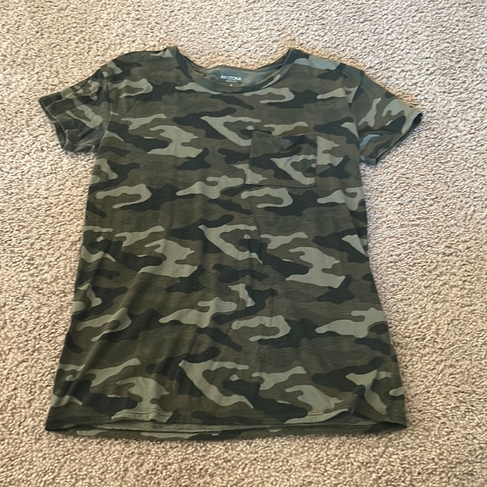 Women’s Camo Small Arizona T-Shirt